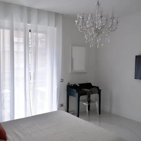 Apulian 192 * 巴里